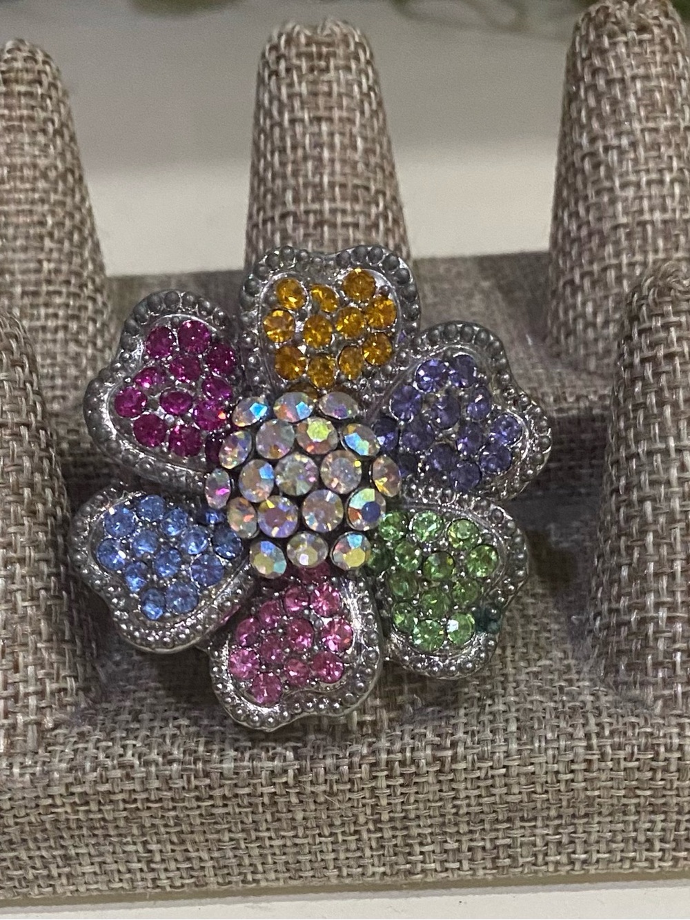 Multi-Color Rhinestone Flower Stretch Ring - Picture 1 of 1